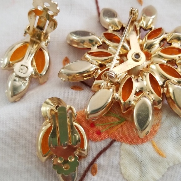 Vintage Sunburst Brooch & Earrings Set - Picture 4 of 6